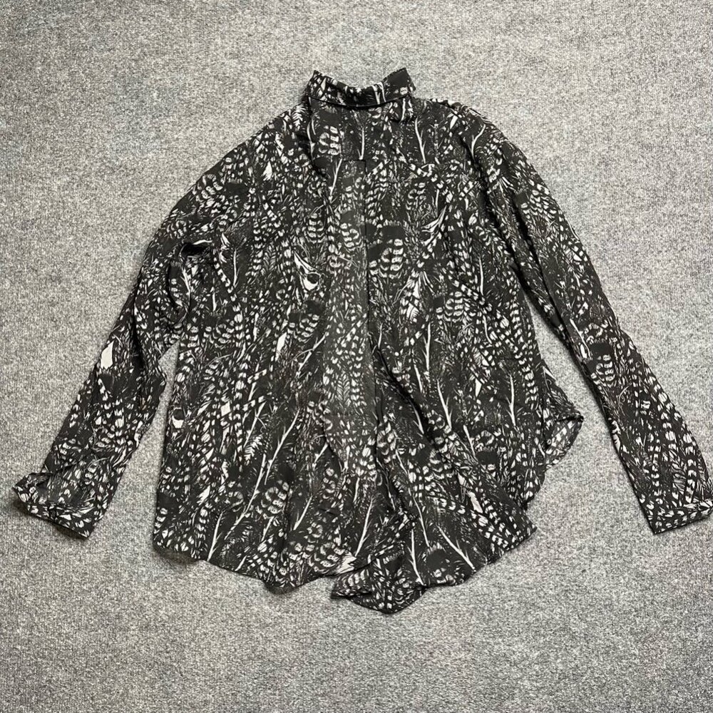 Kill City Womens Button Up Shirt Black White Abstract Long Sleeve Cuff Collar XS - Picture 3 of 10